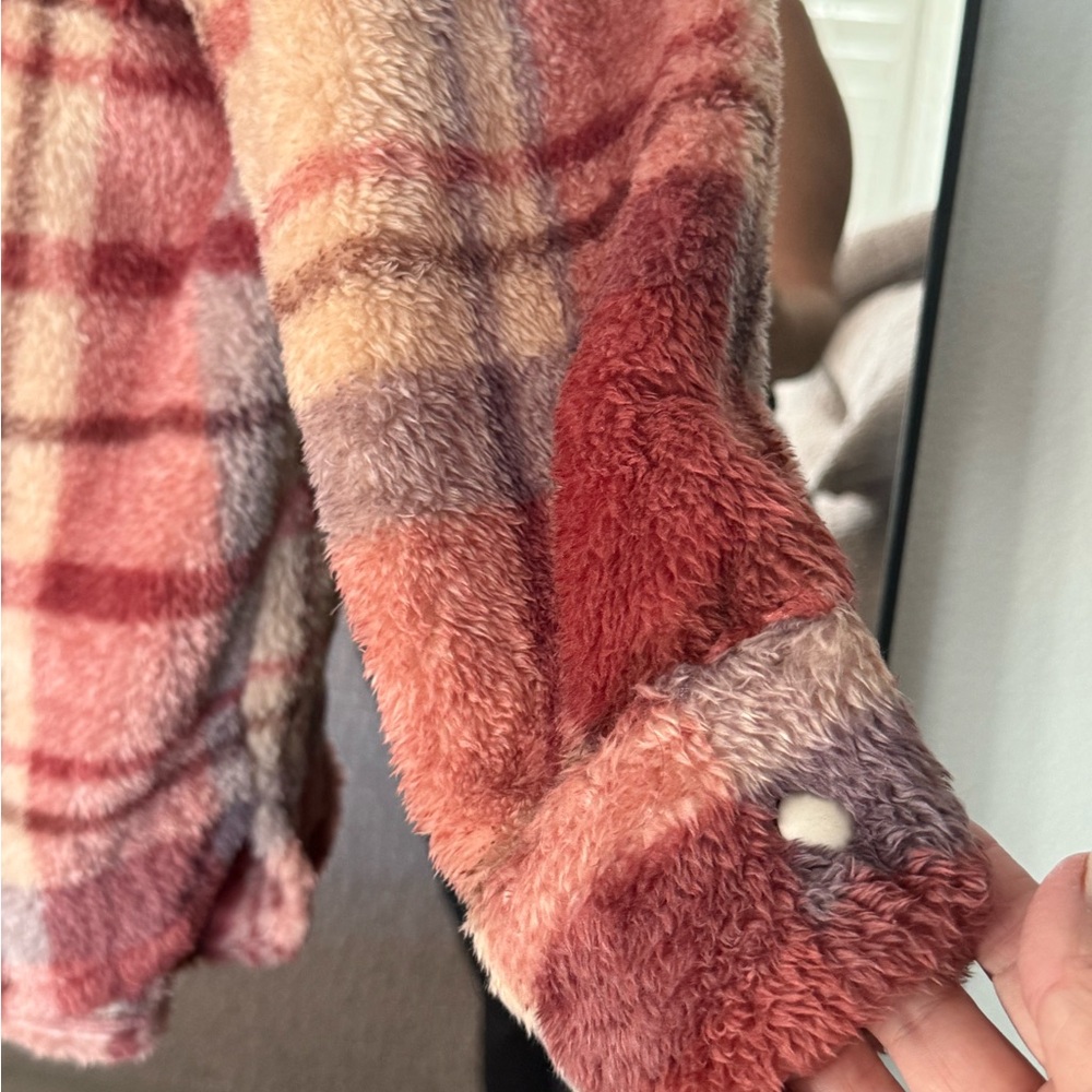 Cozy Plaid Teddy Jacket in Red and Tan - Picture 4 of 6